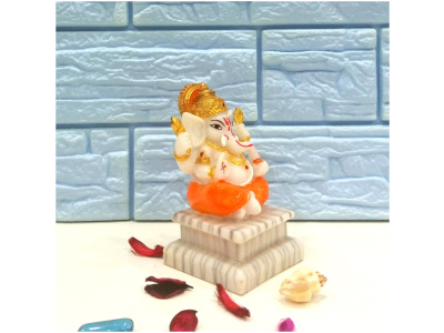 Cute Ganeshji Idol Statues Showpieces for Car Dashboard White