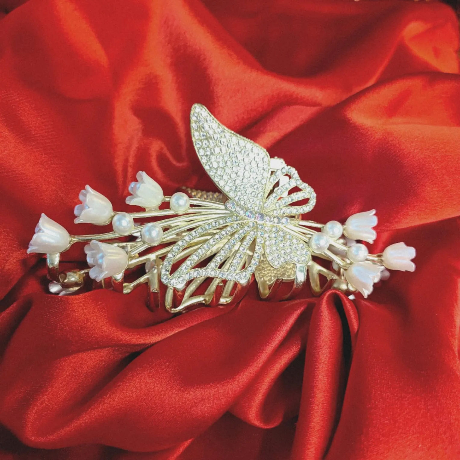 butterfly hair clip