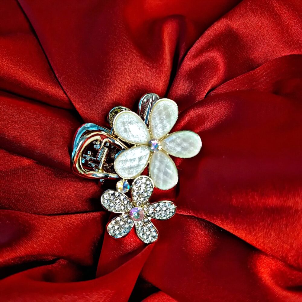Flower hair clip